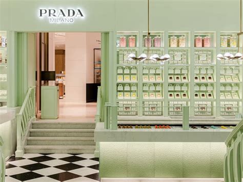 prada cafe tramezzini.